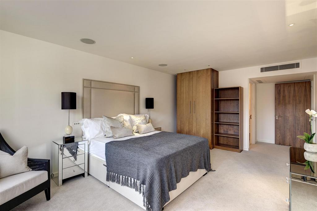 7 Imperial House 11-13 Young Street - 342858 Bed 2