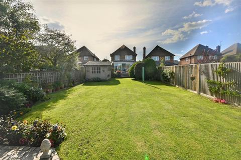 3 bedroom detached house for sale, Willingdon Park Drive, Eastbourne
