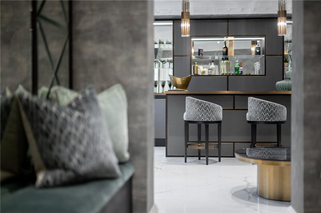 Lounge Bar