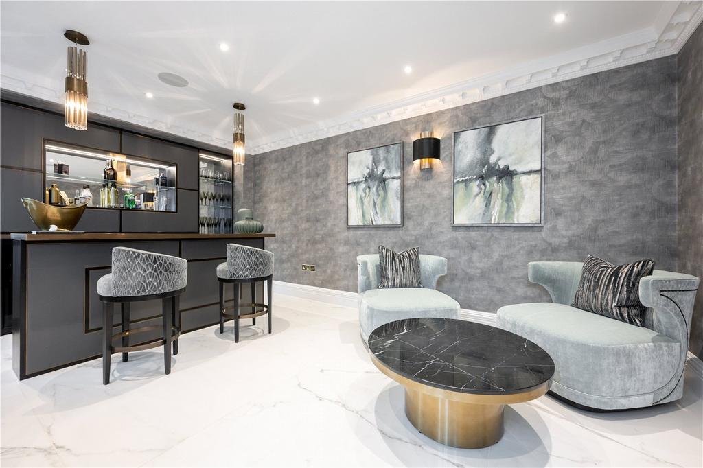 Lounge Bar