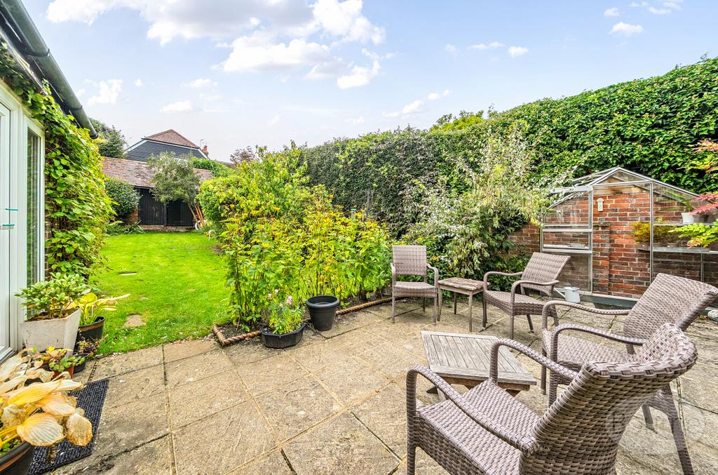 C6b67773-8351-42b...