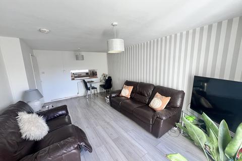 3 bedroom terraced house for sale, Islandsmead, Eldene, Swindon, SN3