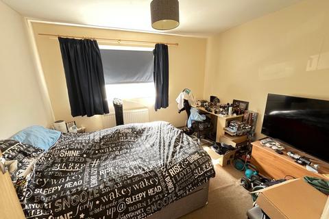13a New Park Road, Ashford, TW15 1EG