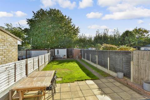 3 bedroom terraced house for sale, Blenheim Avenue, Chatham, Kent