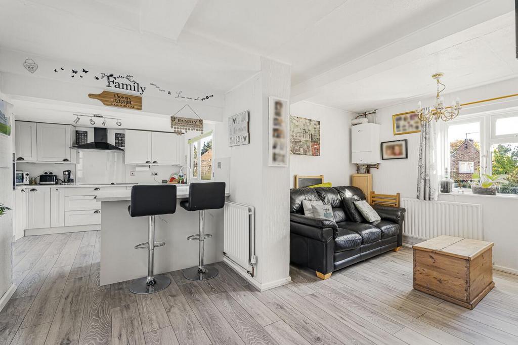 Breakfast/Family Room