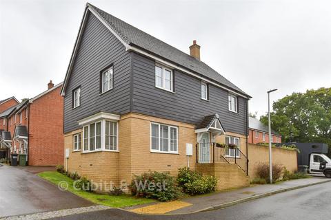 4 bedroom detached house for sale, Millennium Way, Heathfield, East Sussex