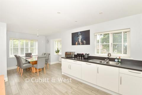 undefined, Millennium Way, Heathfield, East Sussex