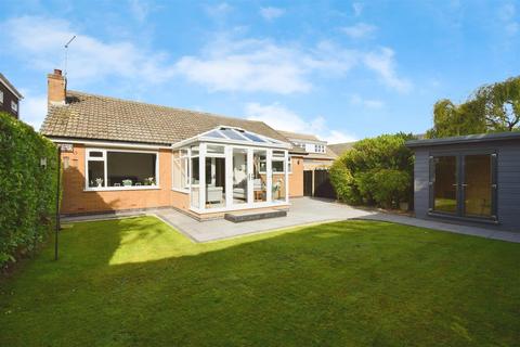 3 bedroom detached bungalow for sale, Hill Brow, Kirk Ella, Hull