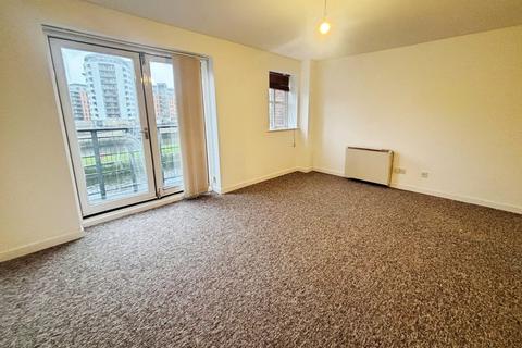 3 bedroom flat to rent, Turlow Court, Leeds, West Yorkshire, LS9