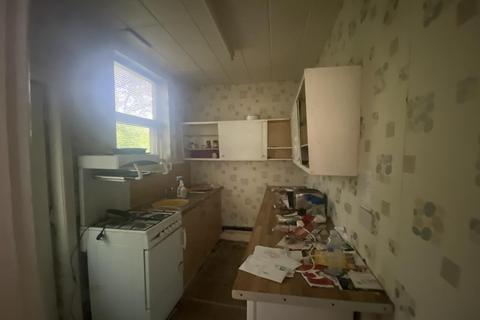 24 Brookfield, Prestwich, Manchester, M25 1EL