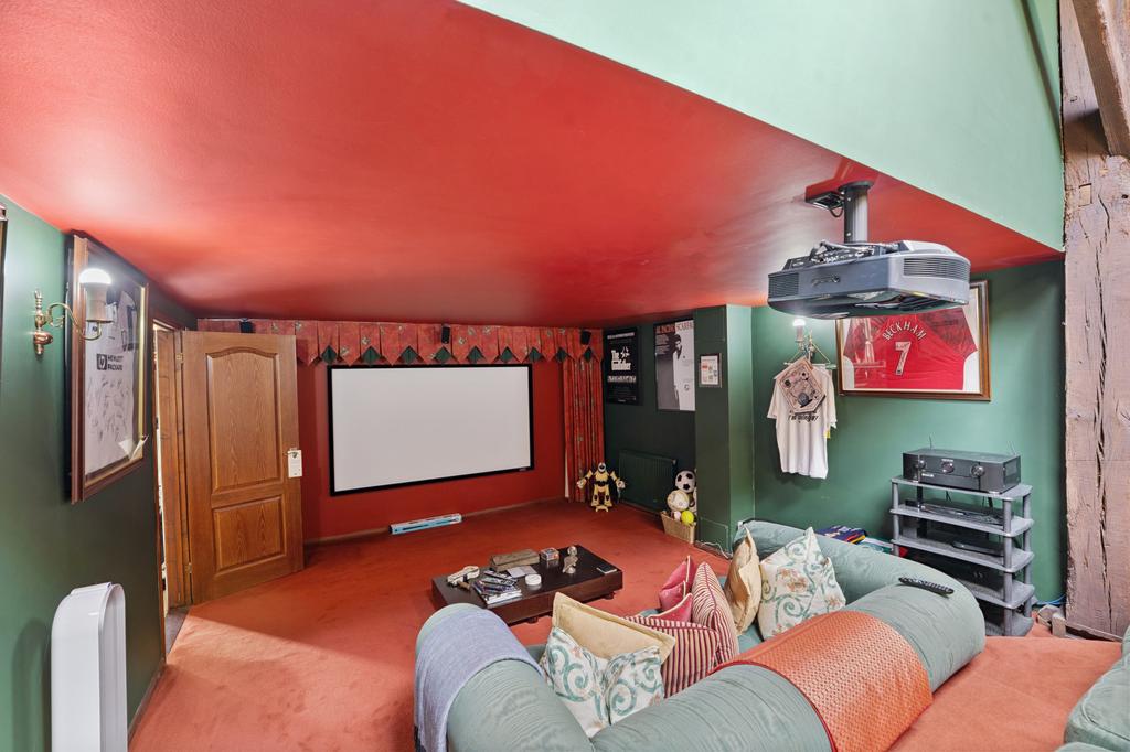 Cinema/Dining Room 2