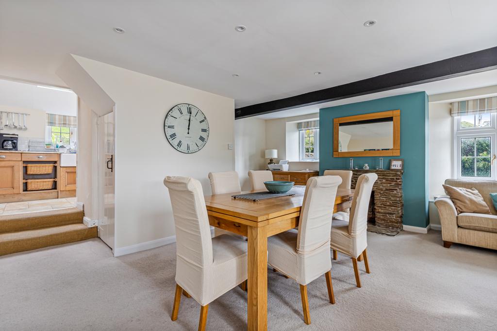 A16 - Bramble Cottage, Chillington - 250916