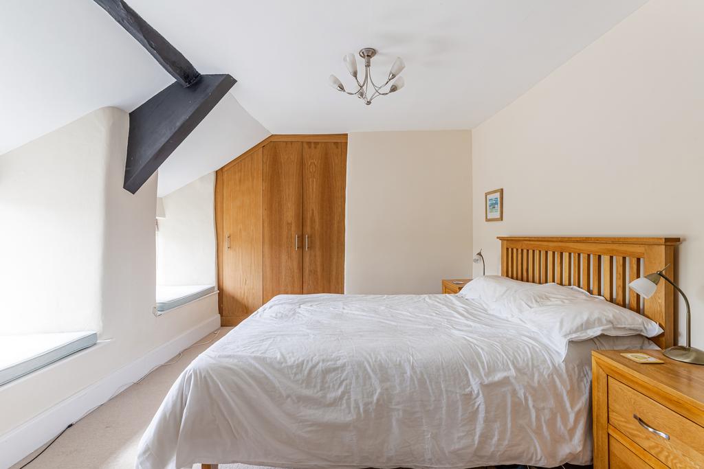 A22 - Bramble Cottage, Chillington - 250916