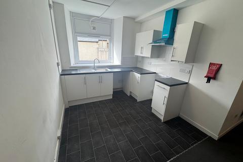 2 bedroom flat to rent, Office Street, Tai Cwm Office Street, CF39