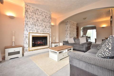 undefined, Lynnfield Gardens, Scholes, Leeds, West Yorkshire