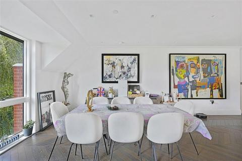3 bedroom flat for sale, Kidderpore Avenue, London, NW3