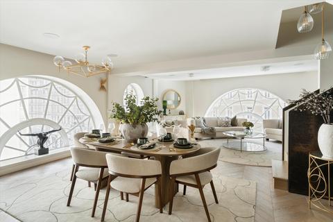 3 bedroom flat for sale, Southampton Street, Covent Garden, WC2E