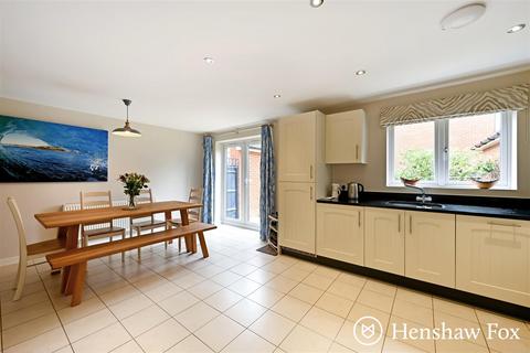 4 bedroom detached house for sale, Tarver Close, Romsey, Hampshire