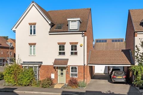 undefined, Whitlock Avenue, Berkshire RG40