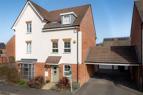 undefined, Whitlock Avenue, Berkshire RG40