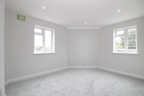 undefined, Stonecot Hill, Sutton