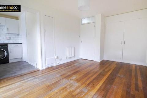 undefined, Lothair Court, Hatfield