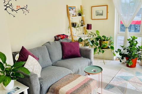 2 bedroom flat for sale, Ruby Way, London NW9