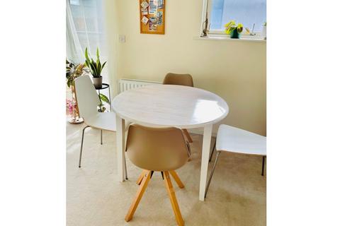 2 bedroom flat for sale, Ruby Way, London NW9