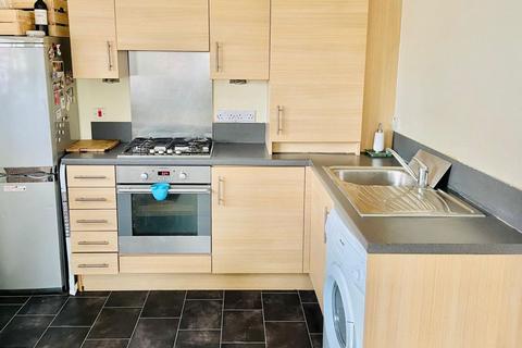 2 bedroom flat for sale, Ruby Way, London NW9