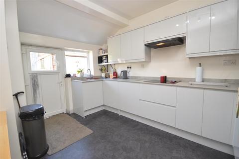 3 bedroom semi-detached bungalow for sale, Featherstone Lane, Featherstone, Pontefract