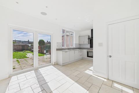 3 bedroom terraced house for sale, Cedar Road East, Abington, NN3 2JF