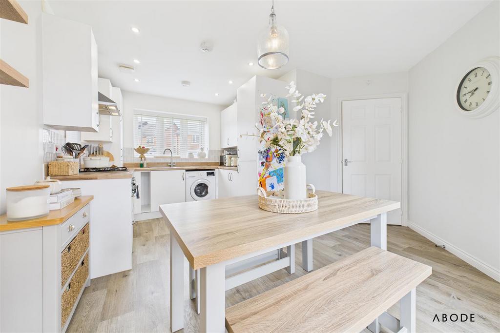 CAM03473 G0-PR0460-STILL028.jpg