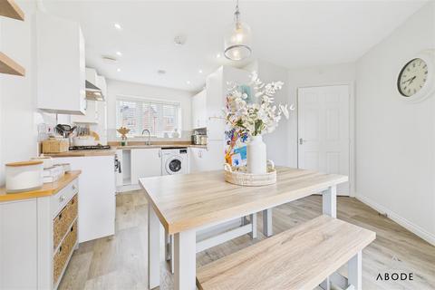 3 bedroom semi-detached house for sale, Parkinson Road, Burton-On-Trent DE13