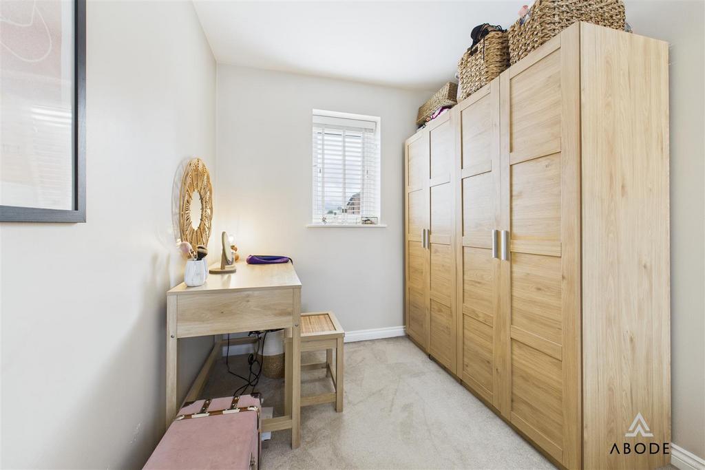 CAM03473 G0-PR0460-STILL010.jpg