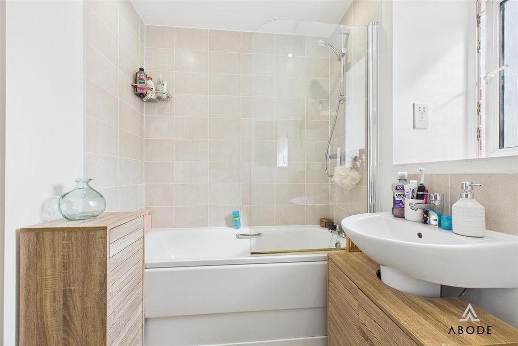 CAM03473 G0-PR0460-STILL008.jpg