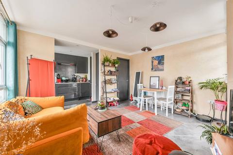 Shaw Court, Clapham Junction, London, SW11