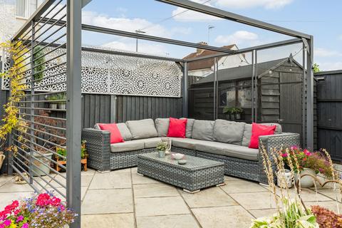 4 bedroom semi-detached house for sale, Clements Street, Ware SG12