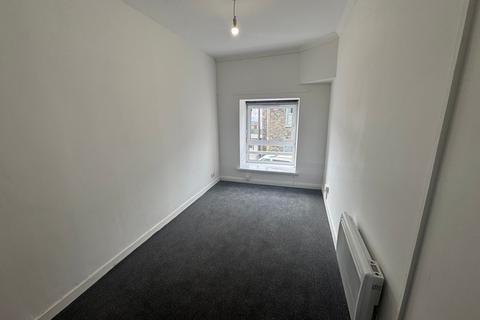 2 bedroom apartment to rent, Office Street, Tai Cwm Office Street, CF39