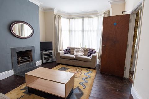 5 bedroom house of multiple occupation for sale, Sykefield Avenue, Leicester LE3