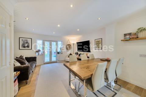 undefined, Bampton Drive, Mill Hill, NW7