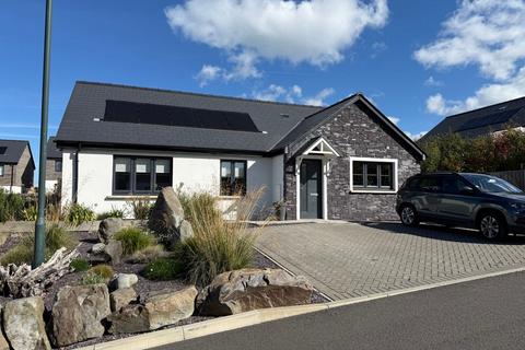 3 bedroom detached bungalow for sale, Clos Cwm Peris, Llanon, SY23
