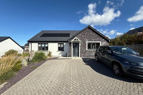 3 bedroom detached bungalow for sale, Clos Cwm Peris, Llanon, SY23