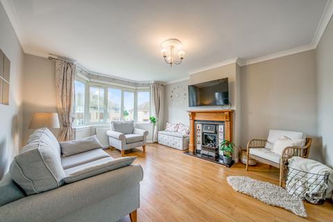 23 Kippen Drive, Clarkston, Glasgow, G76 8JG