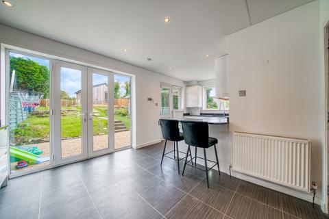 23 Kippen Drive, Clarkston, Glasgow, G76 8JG