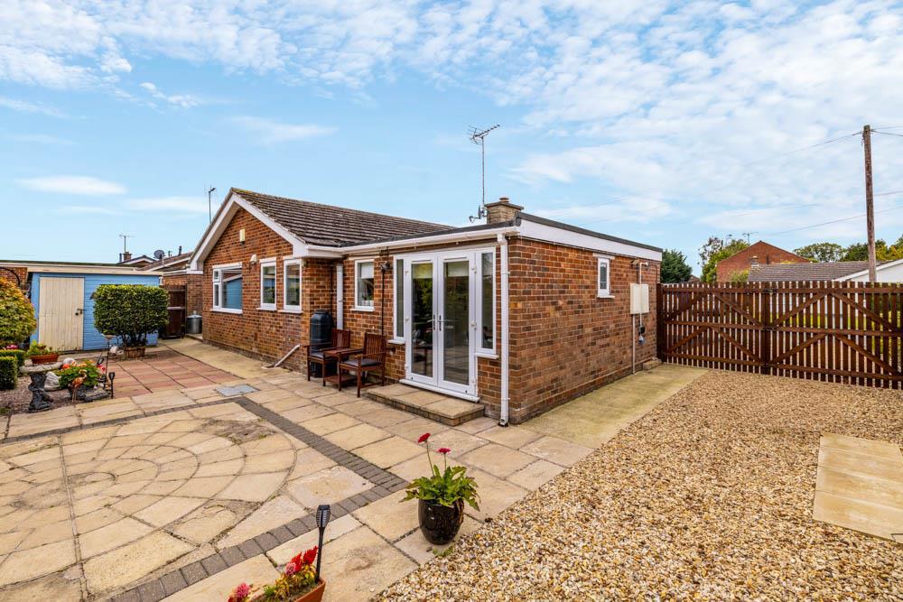 8 Glen Gardens (Surfleet)-13.jpg