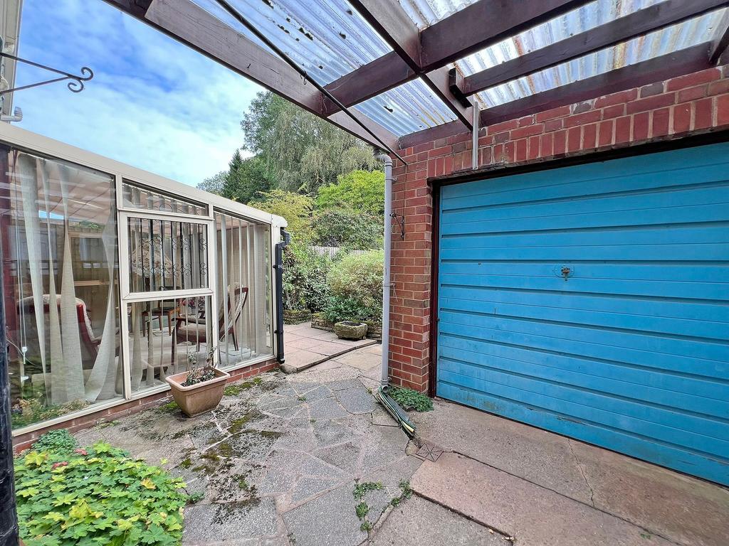 Car Port/Garage