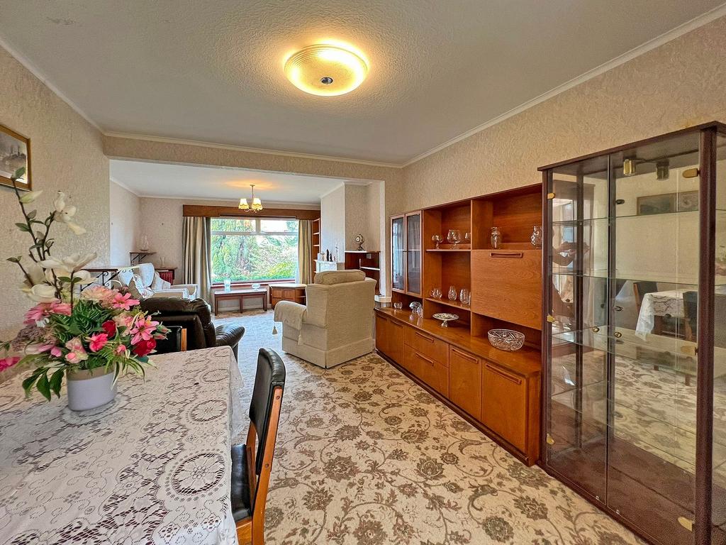 Living/Dining Room