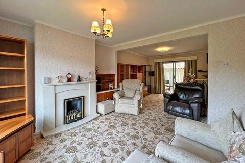 undefined, Windsor Gardens, Castlecroft, WV3