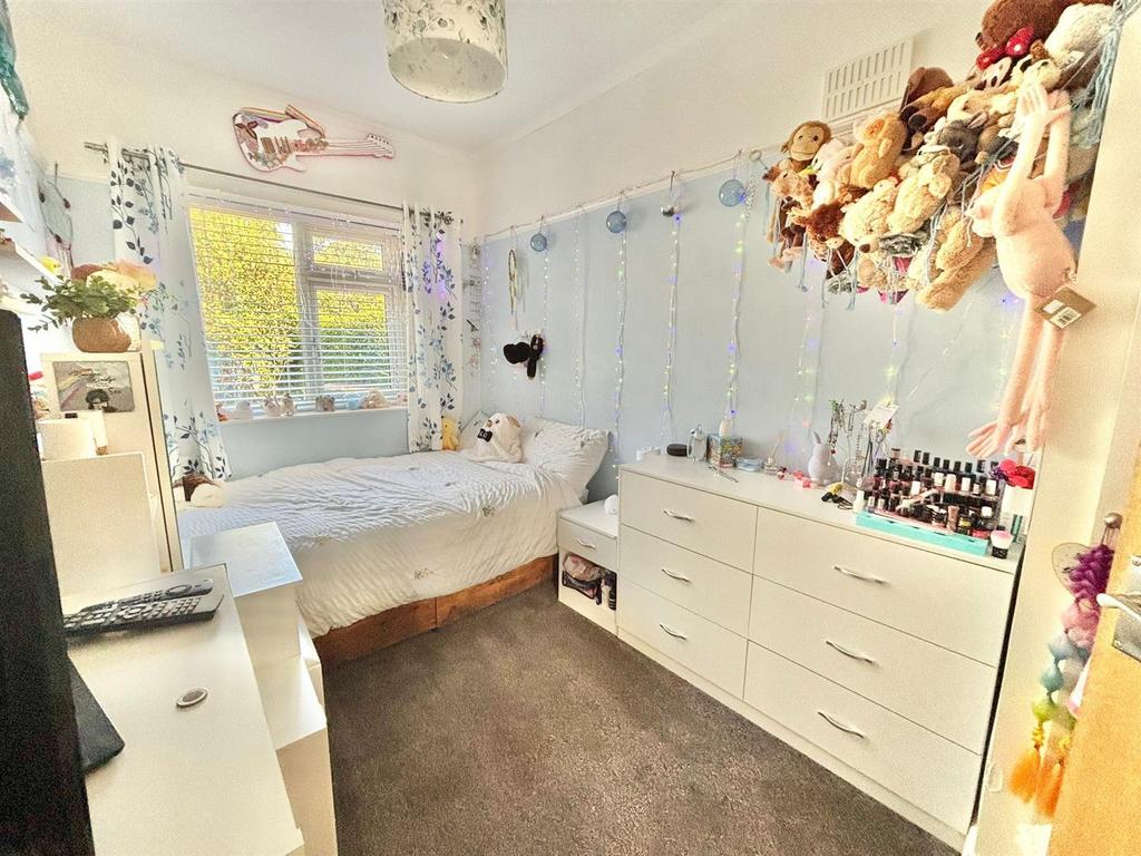 Bedroom 2 (Ground Floor)