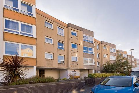 2 bedroom flat for sale - 39/2 Giles Street, Leith, Edinburgh, EH6 6DS